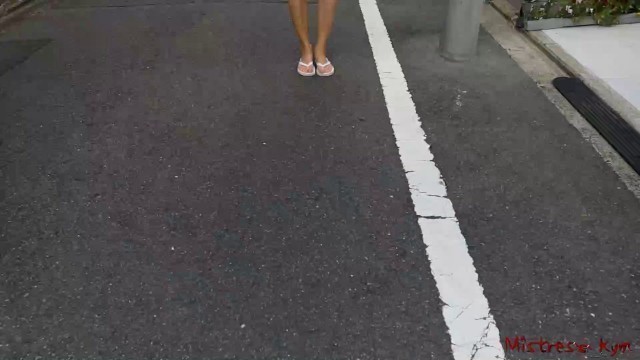 Mistress walking bare feet (flip flops) in public - POV (Mistress Kym)