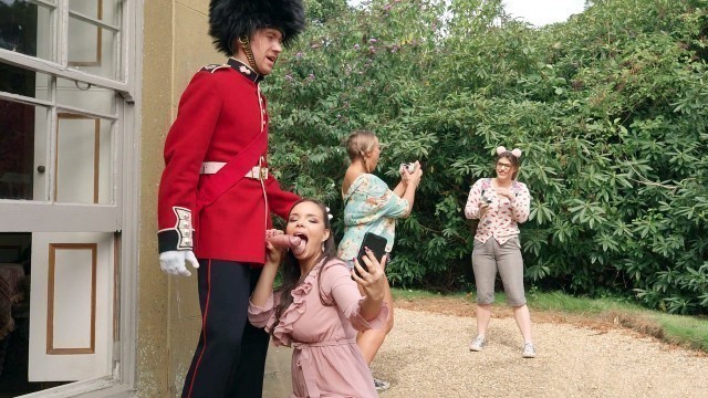 Tourist Sofia Lee is sucking the royal guard's big cock - Porn Movies - 3Movs
