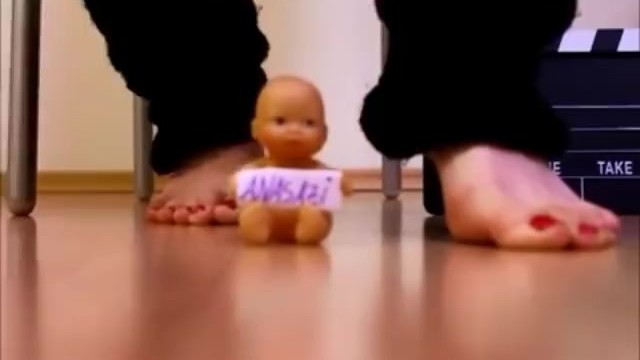 giantess anasazi doll trample with sexy feet
